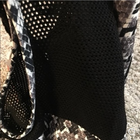 Coastal Blue One-Piece Swimsuit Size Small NWT - Picture 4 of 9